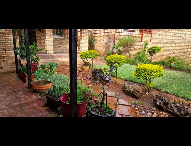 2 BEDROOM HOUSE FOR SALE IN MODIMOLLE